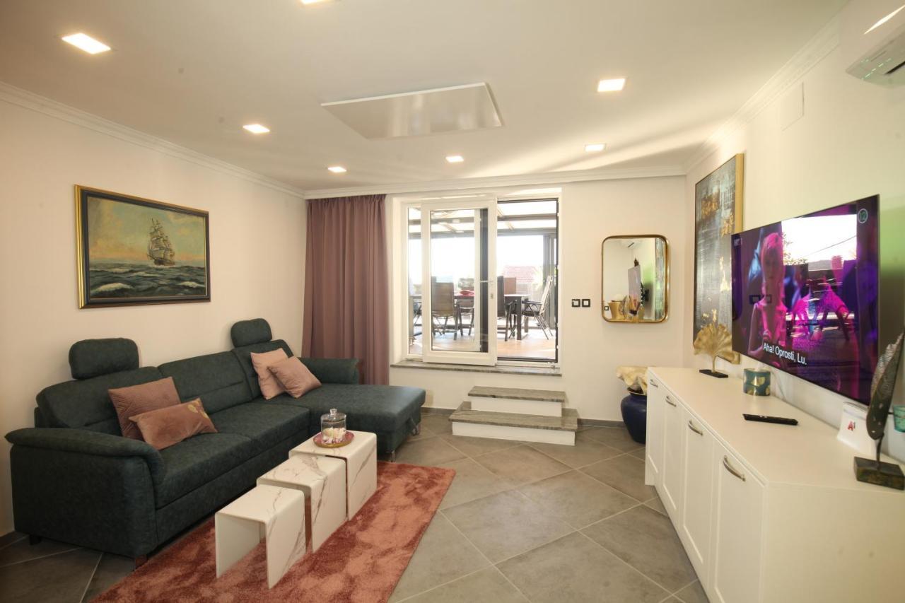 Luxurious seaview apartment Šibenik Extérieur photo